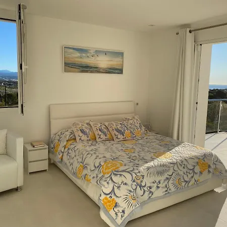 Californienne Standing Villa